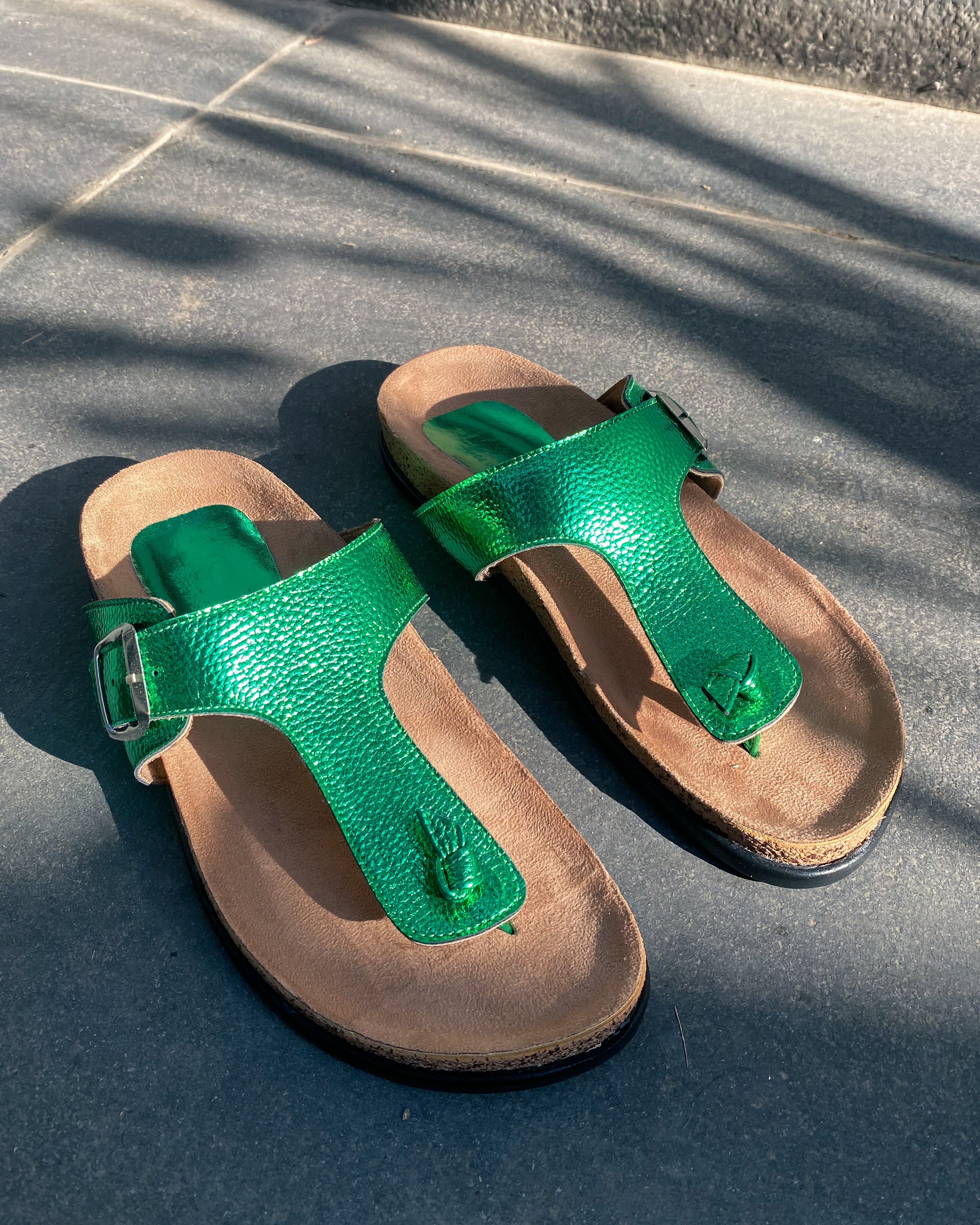 Lotfy Metallic Toe Slides 36502