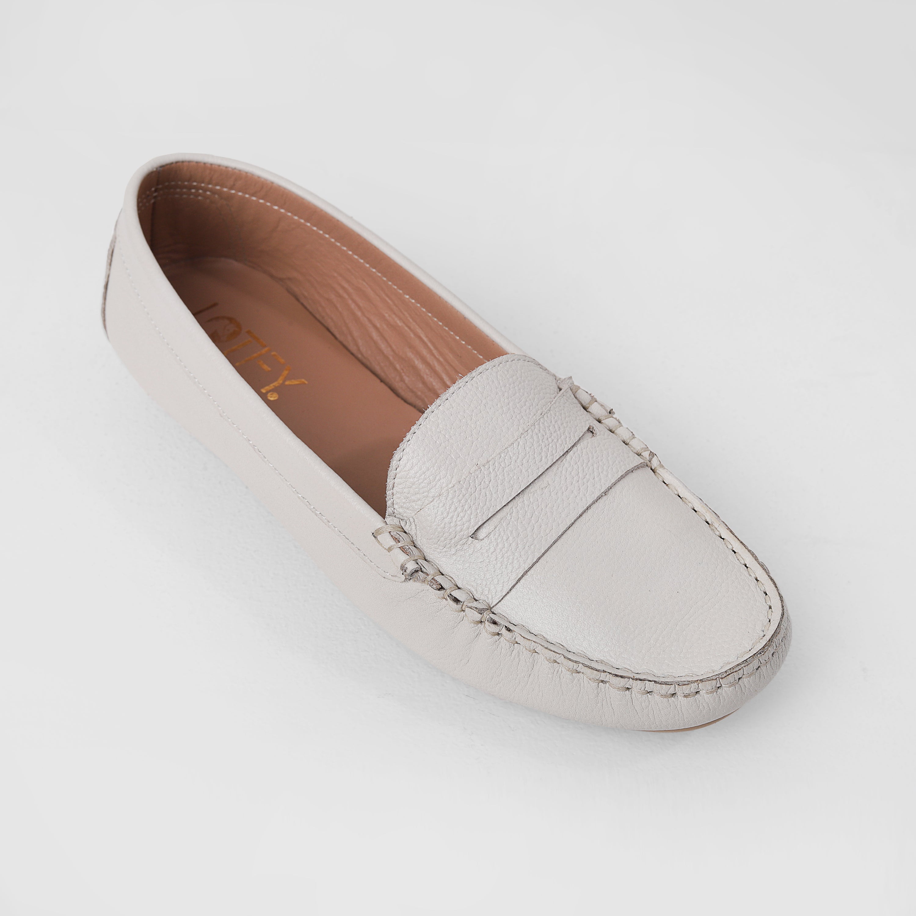 Lotfy Women’s Loafers 119