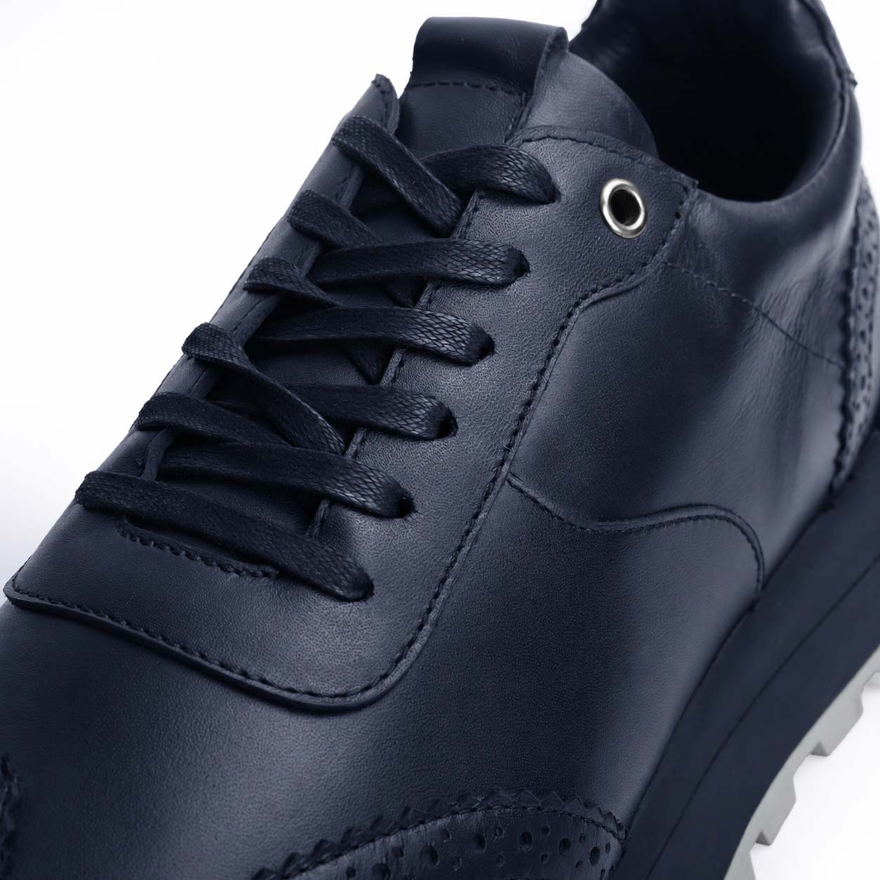 100151-977502 Men's Casual Sneakers