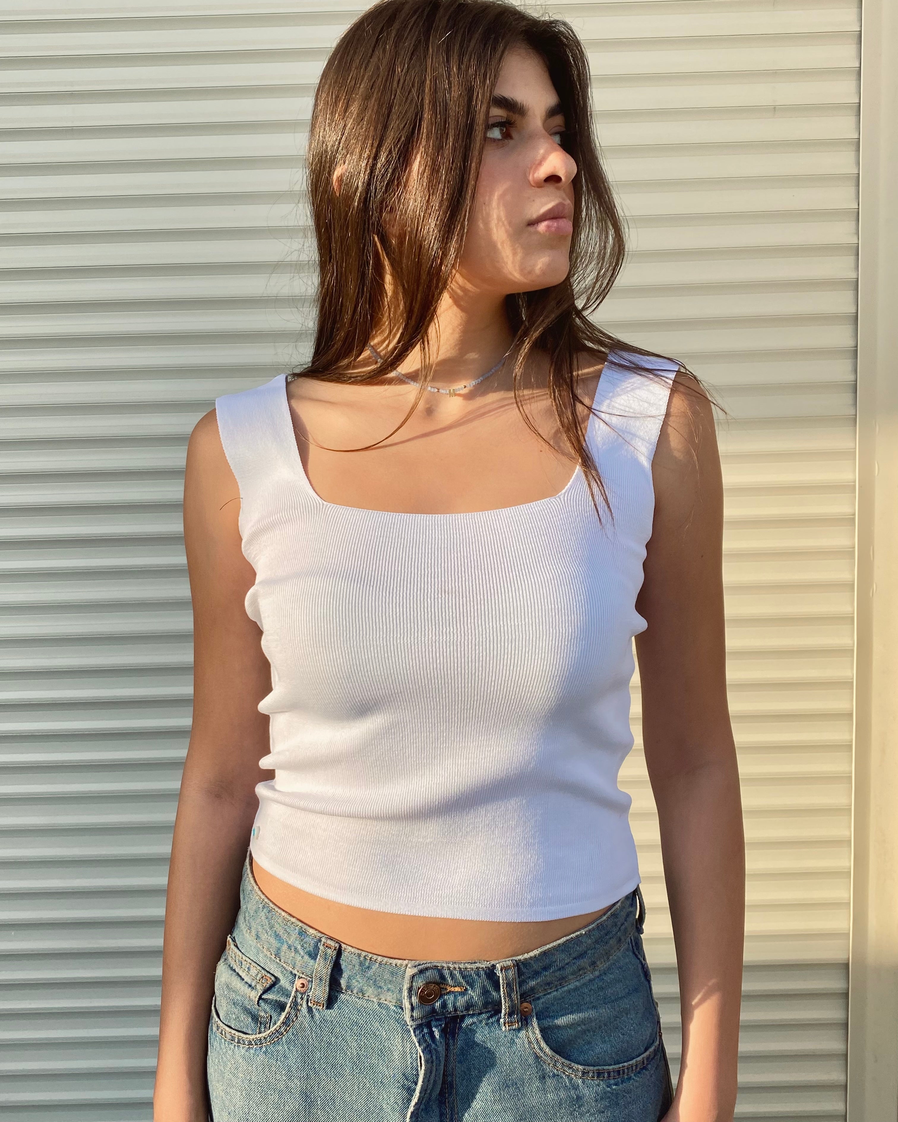 T-shirt Nina Basic Top in White