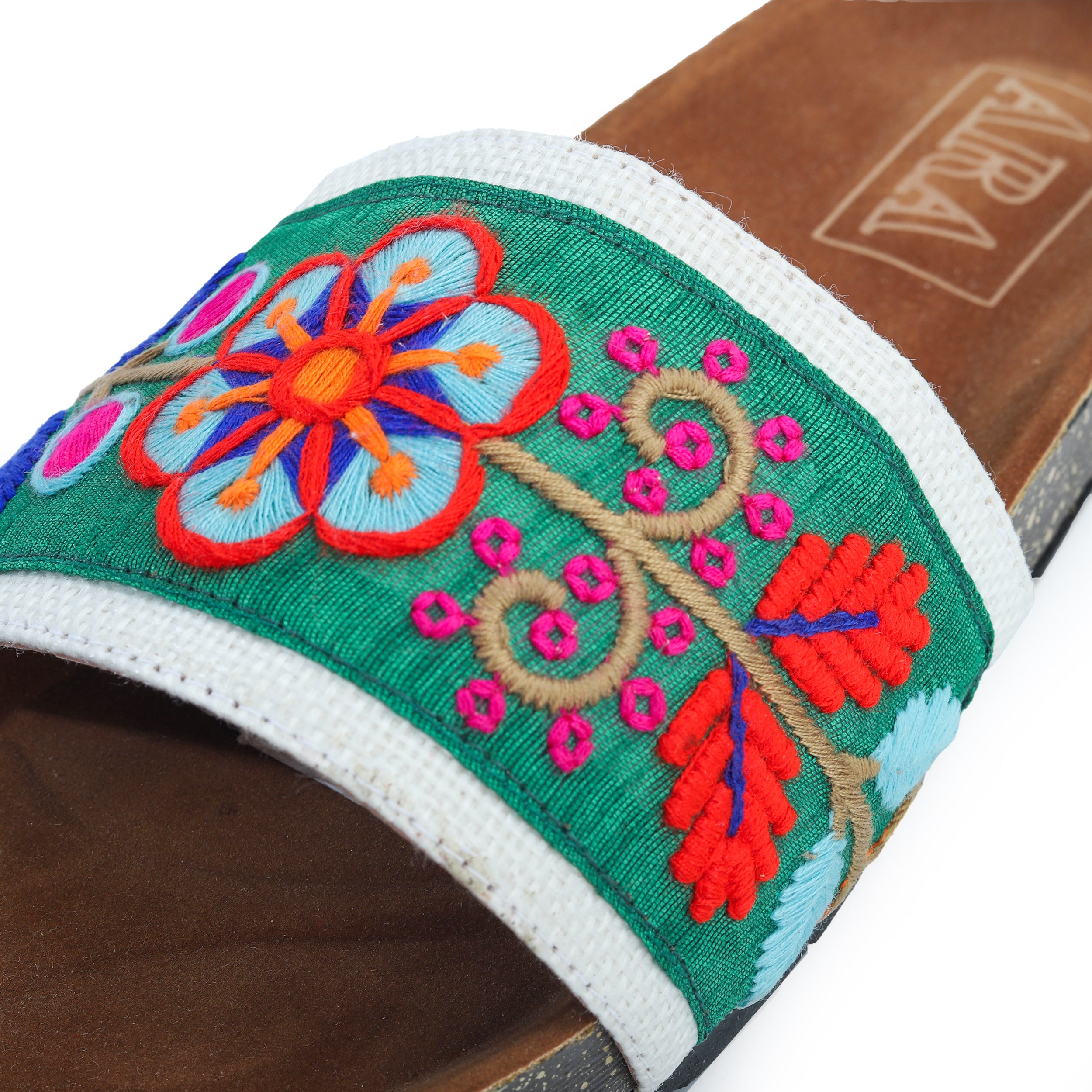 100341-65 Slipper