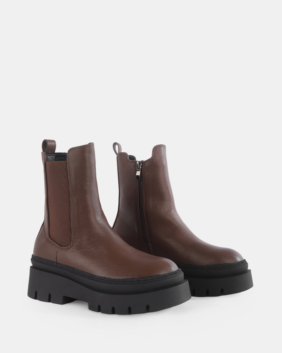 Botshy Women's Chunky Leather Chelsea Boot Cafe