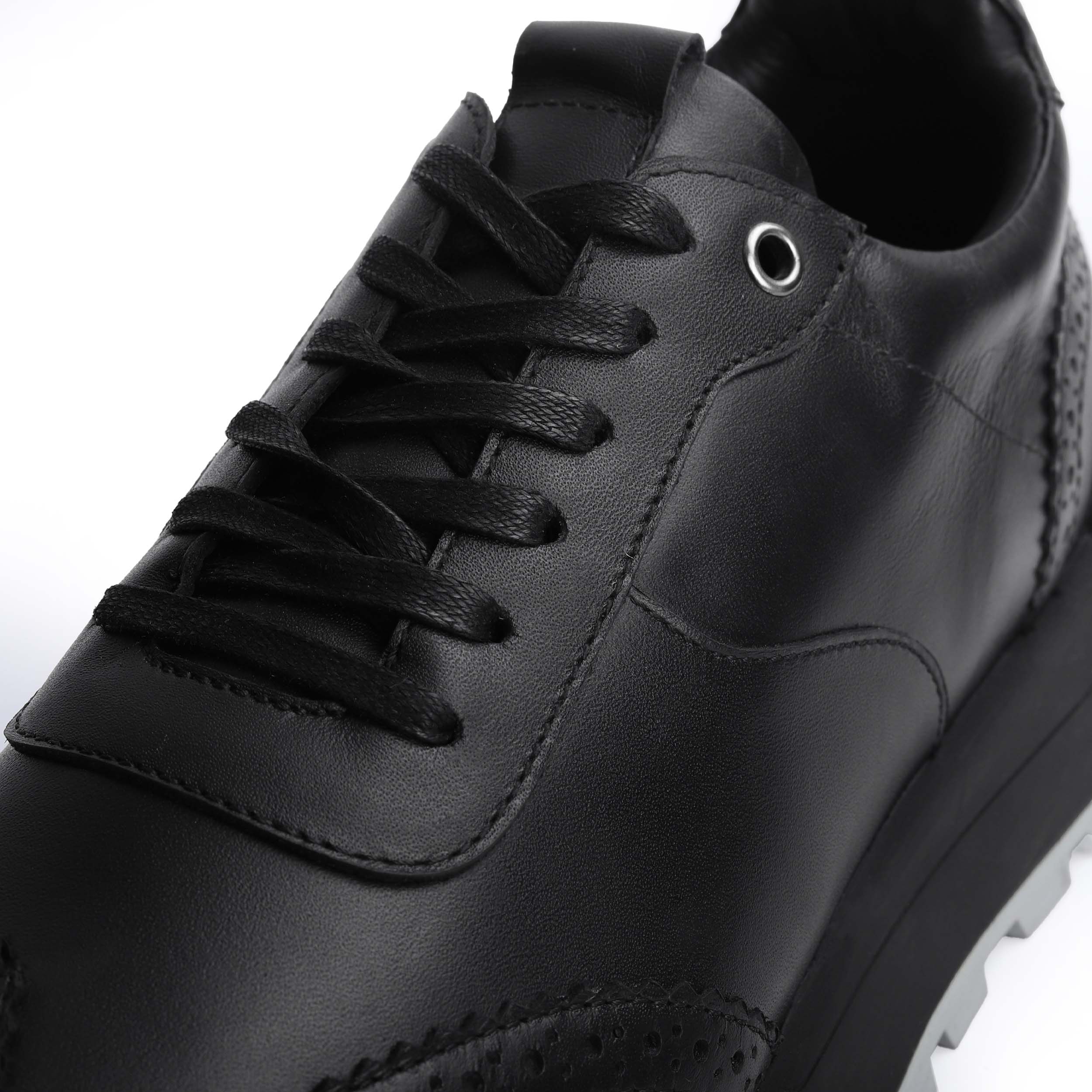 100151-977502 Men's Casual Sneakers