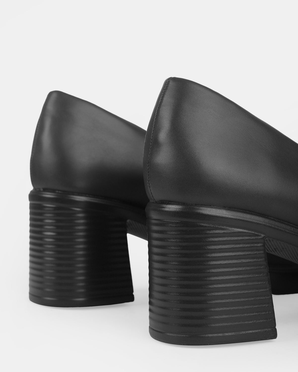 94741-B933 Black 4