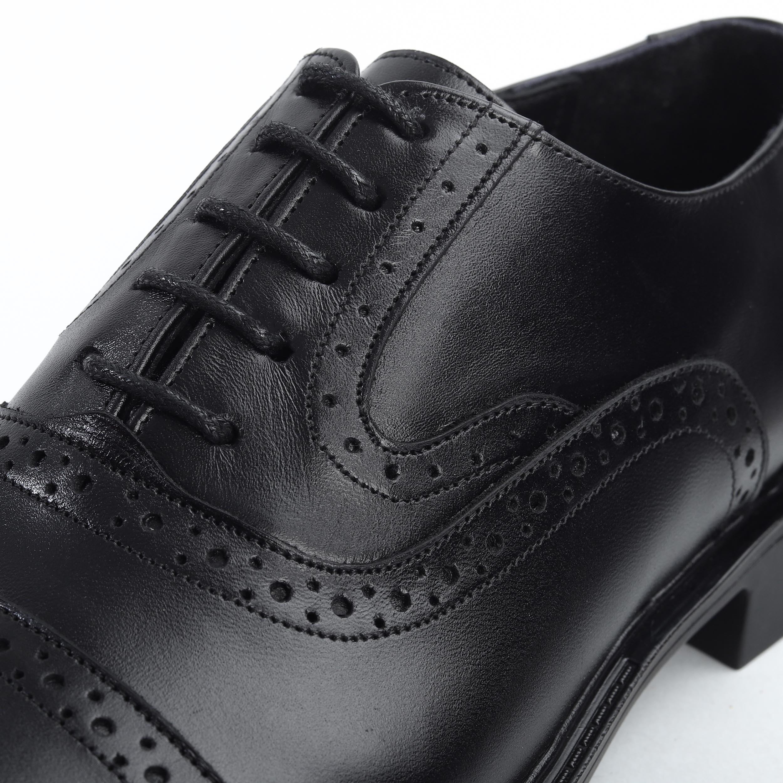 91551-120 Men's Classic Leather Shoe
