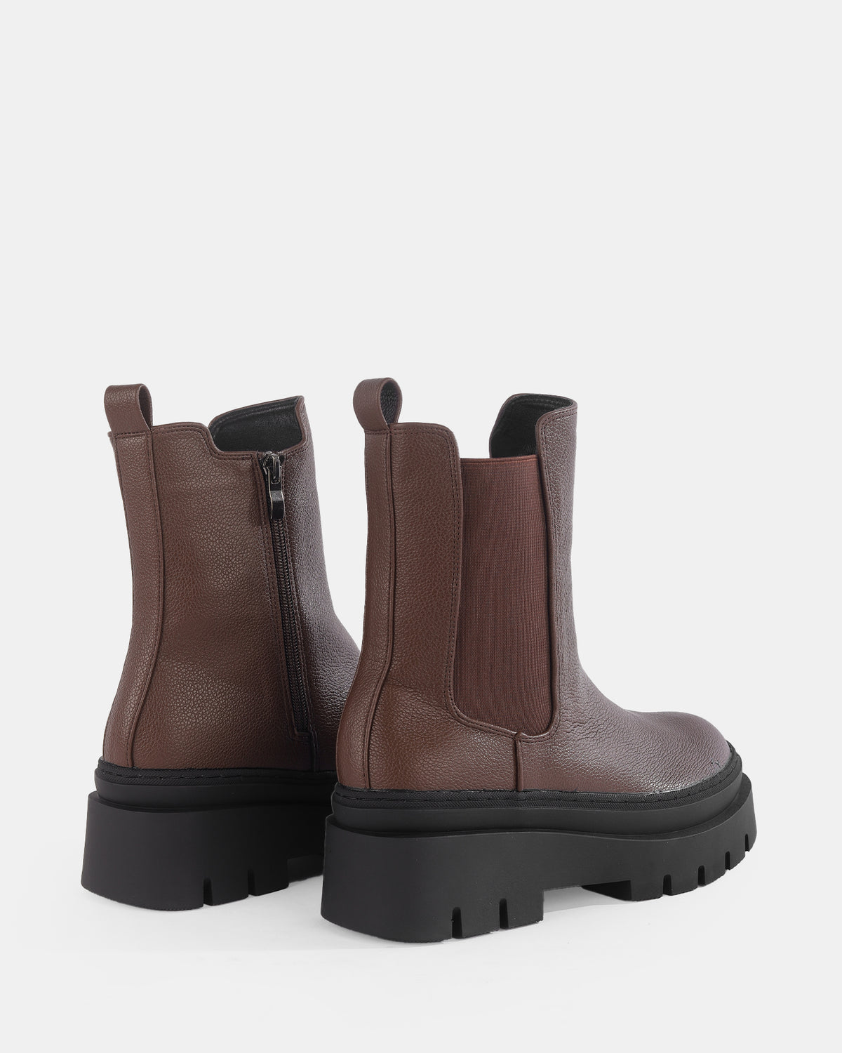 Botshy Women's Chunky Leather Chelsea Boot Cafe