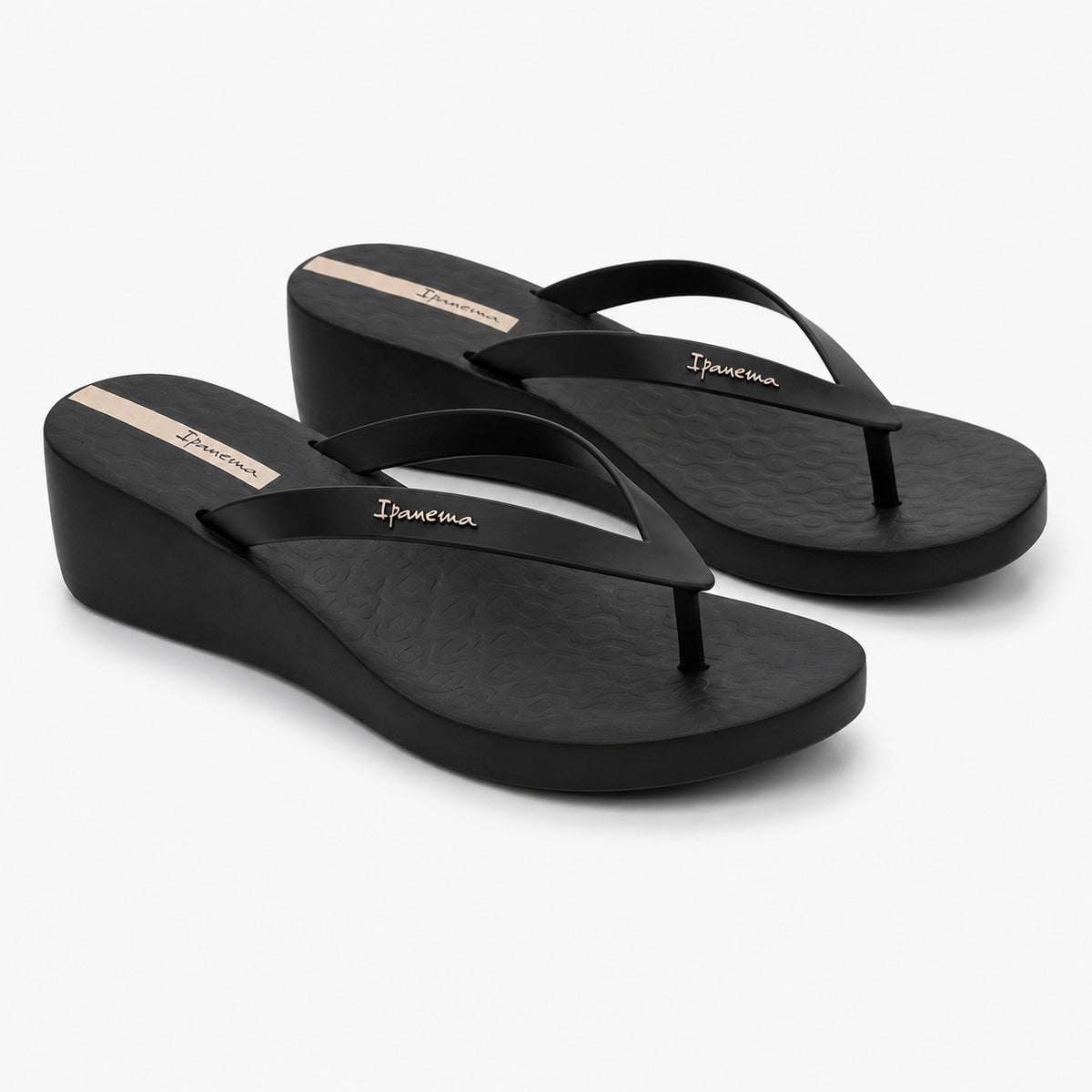 Ipanema women's wedge flip flops in black with beige stripe, 43241-61754