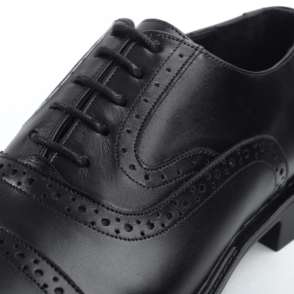 Lotfy men's classic leather shoe 91551-120
